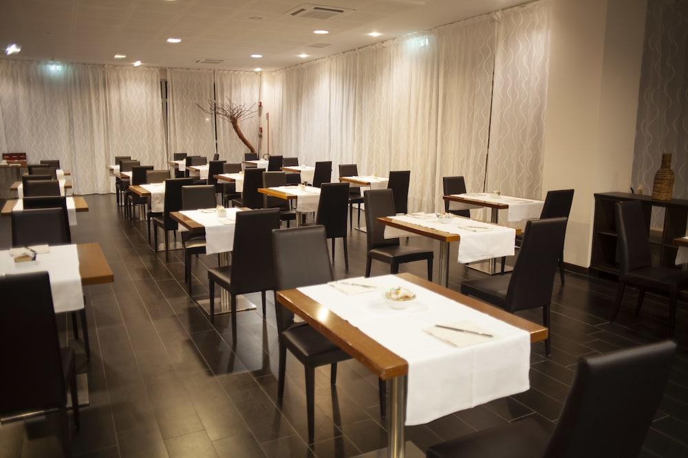 Cristal Hotel Cuneo Buitenkant foto