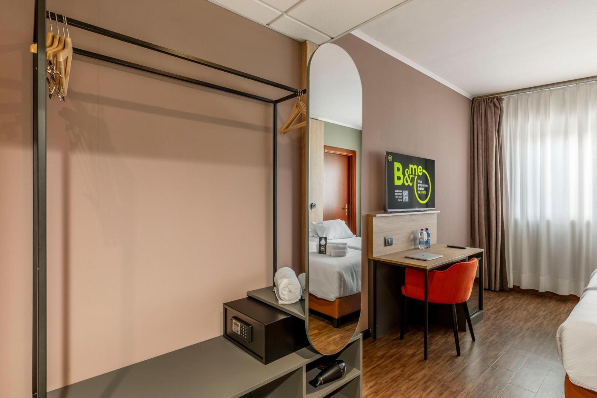Cristal Hotel Cuneo Buitenkant foto