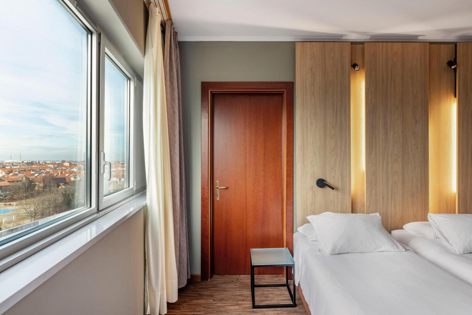 Cristal Hotel Cuneo Buitenkant foto