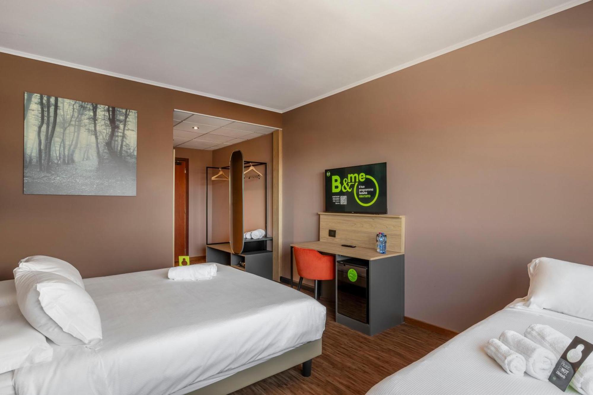 Cristal Hotel Cuneo Buitenkant foto