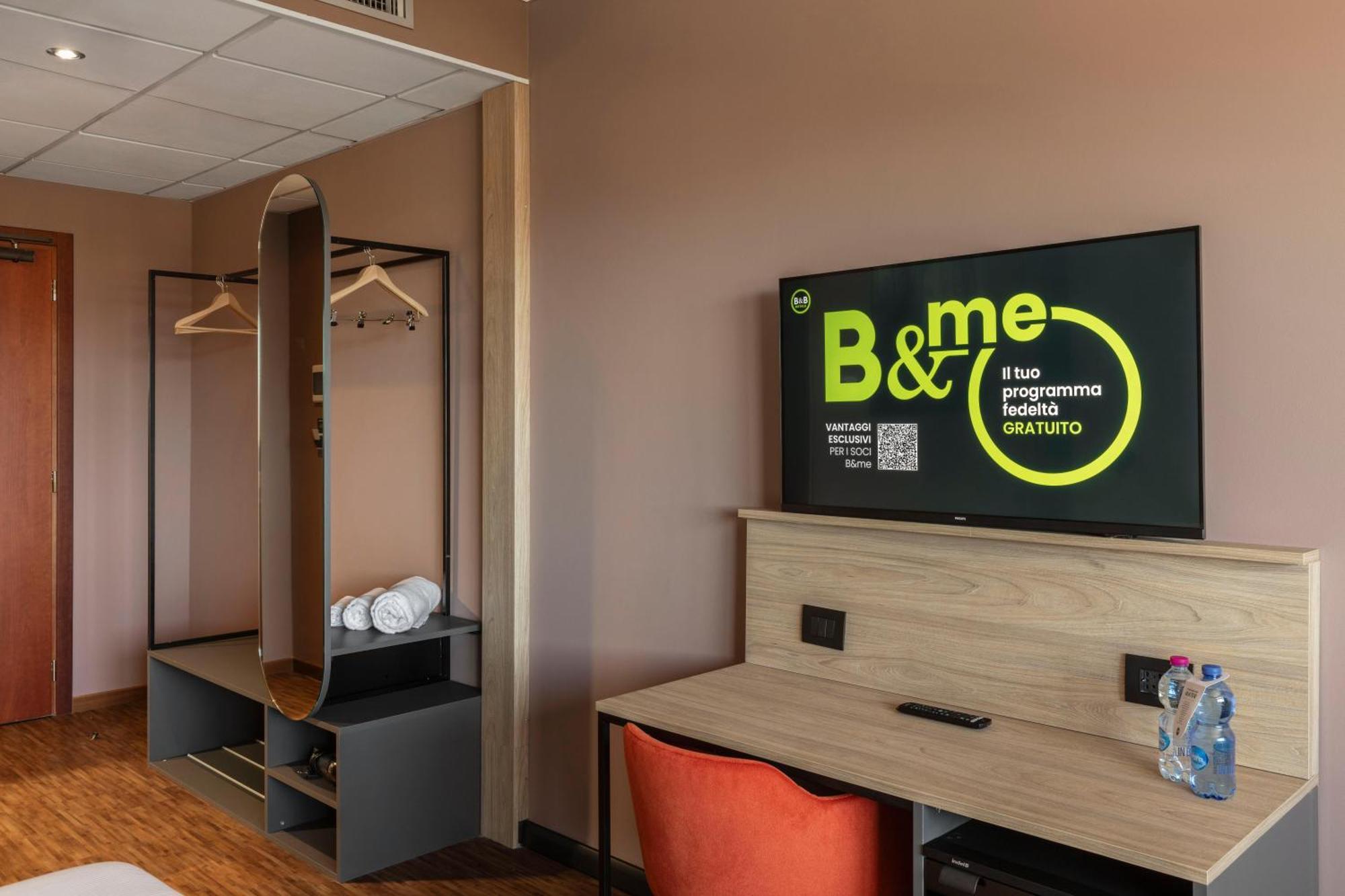 Cristal Hotel Cuneo Buitenkant foto