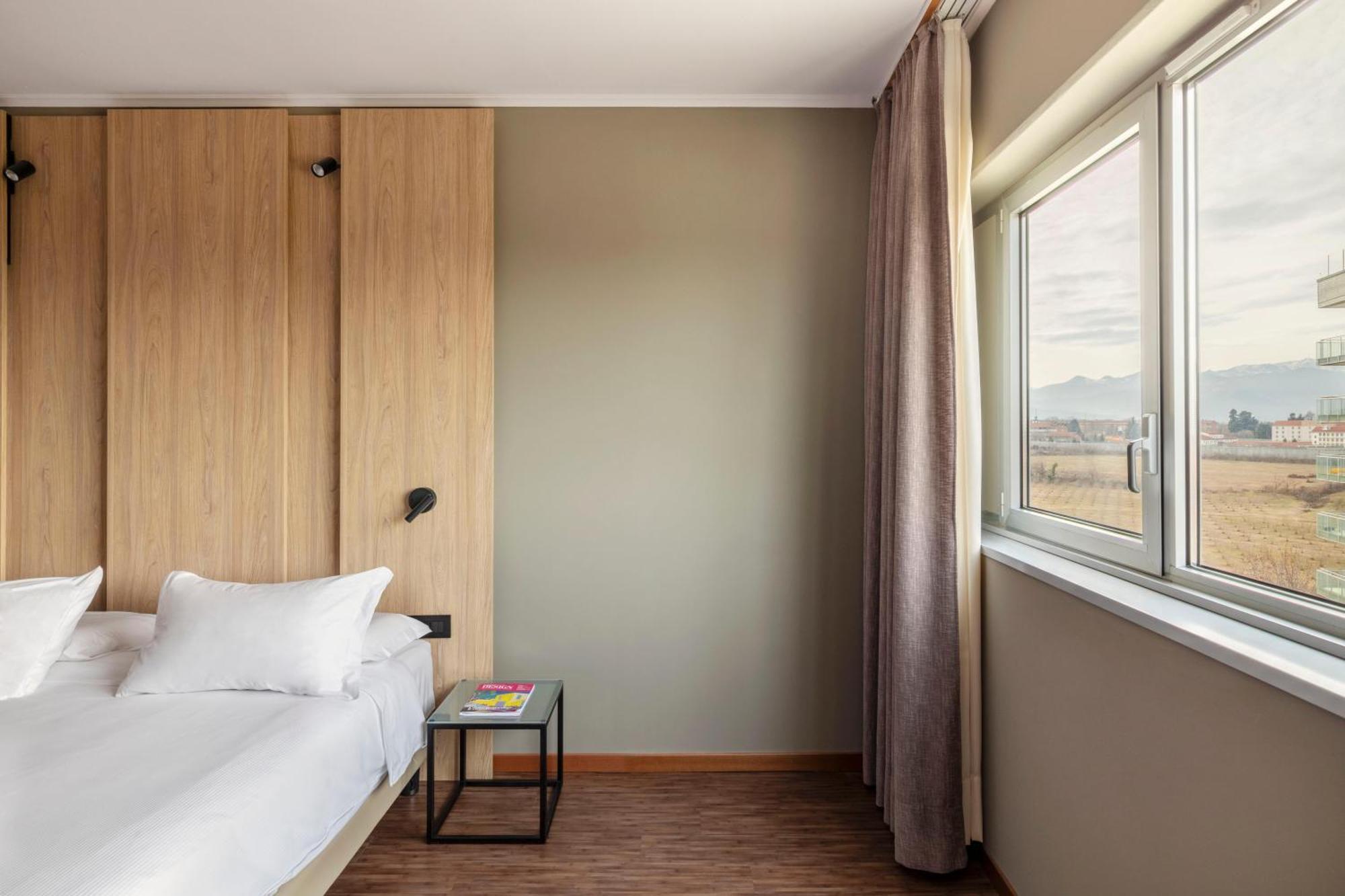 Cristal Hotel Cuneo Buitenkant foto