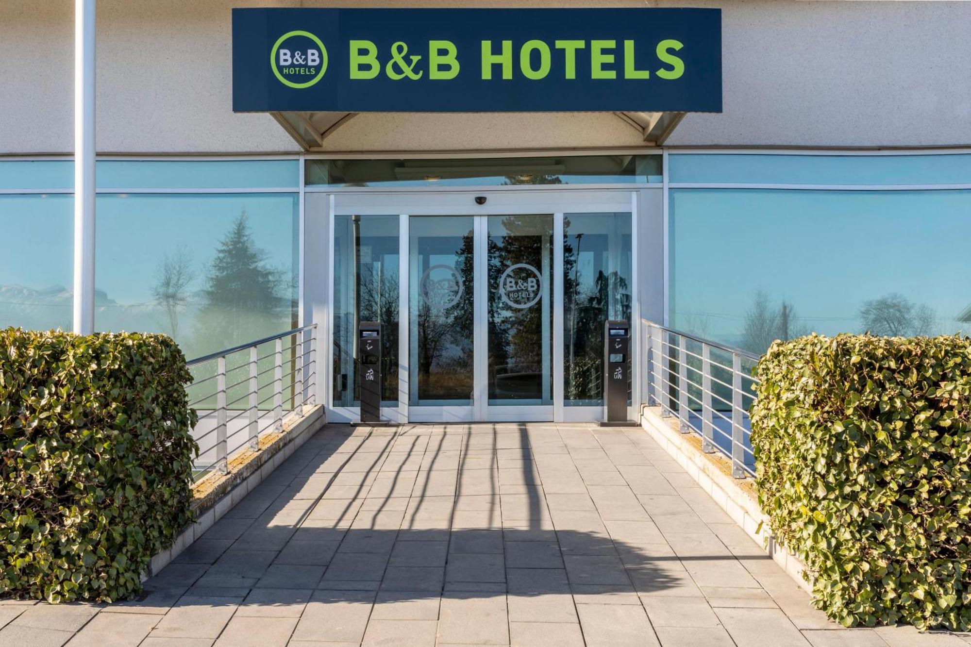 Cristal Hotel Cuneo Buitenkant foto