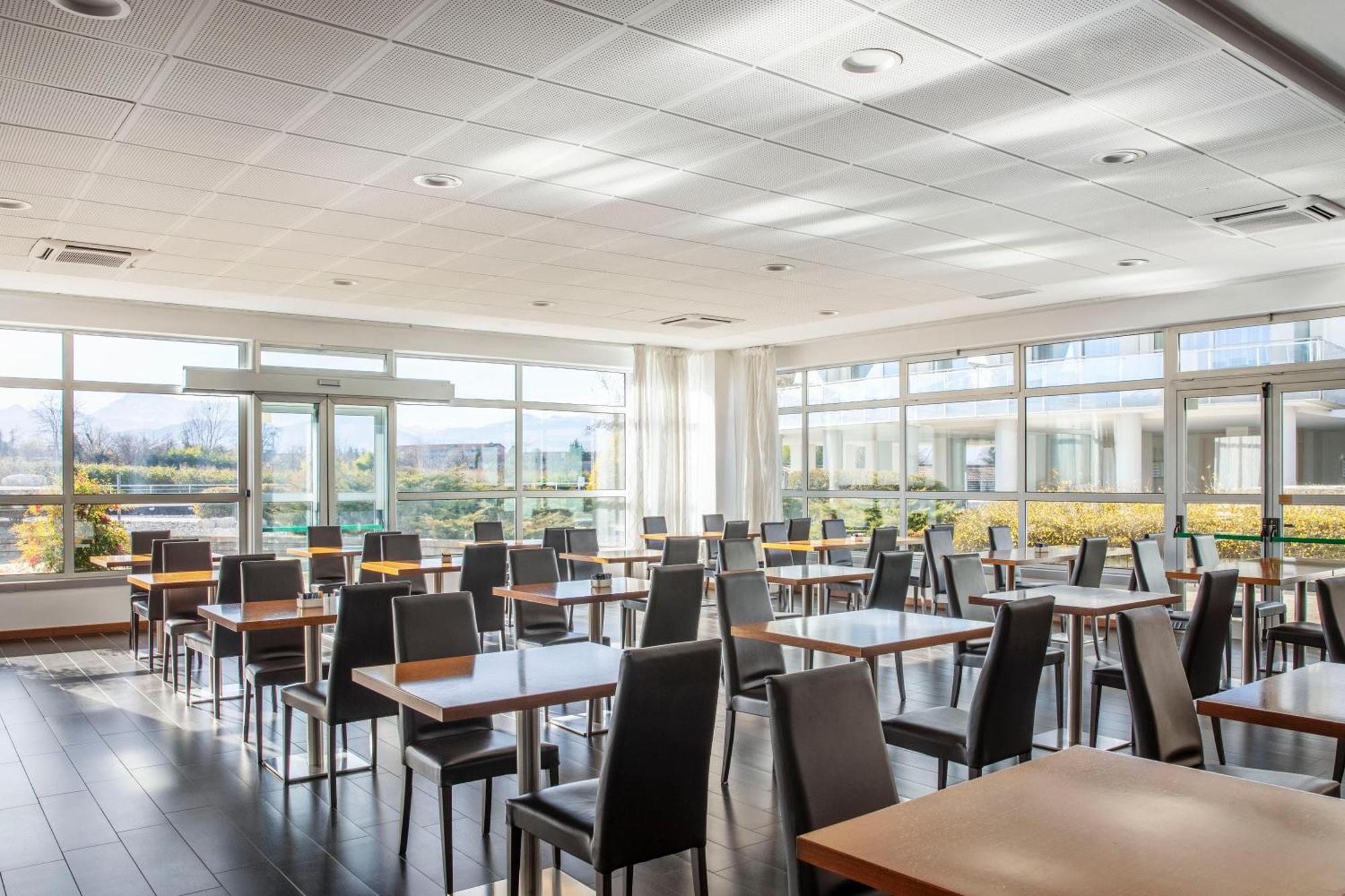 Cristal Hotel Cuneo Buitenkant foto
