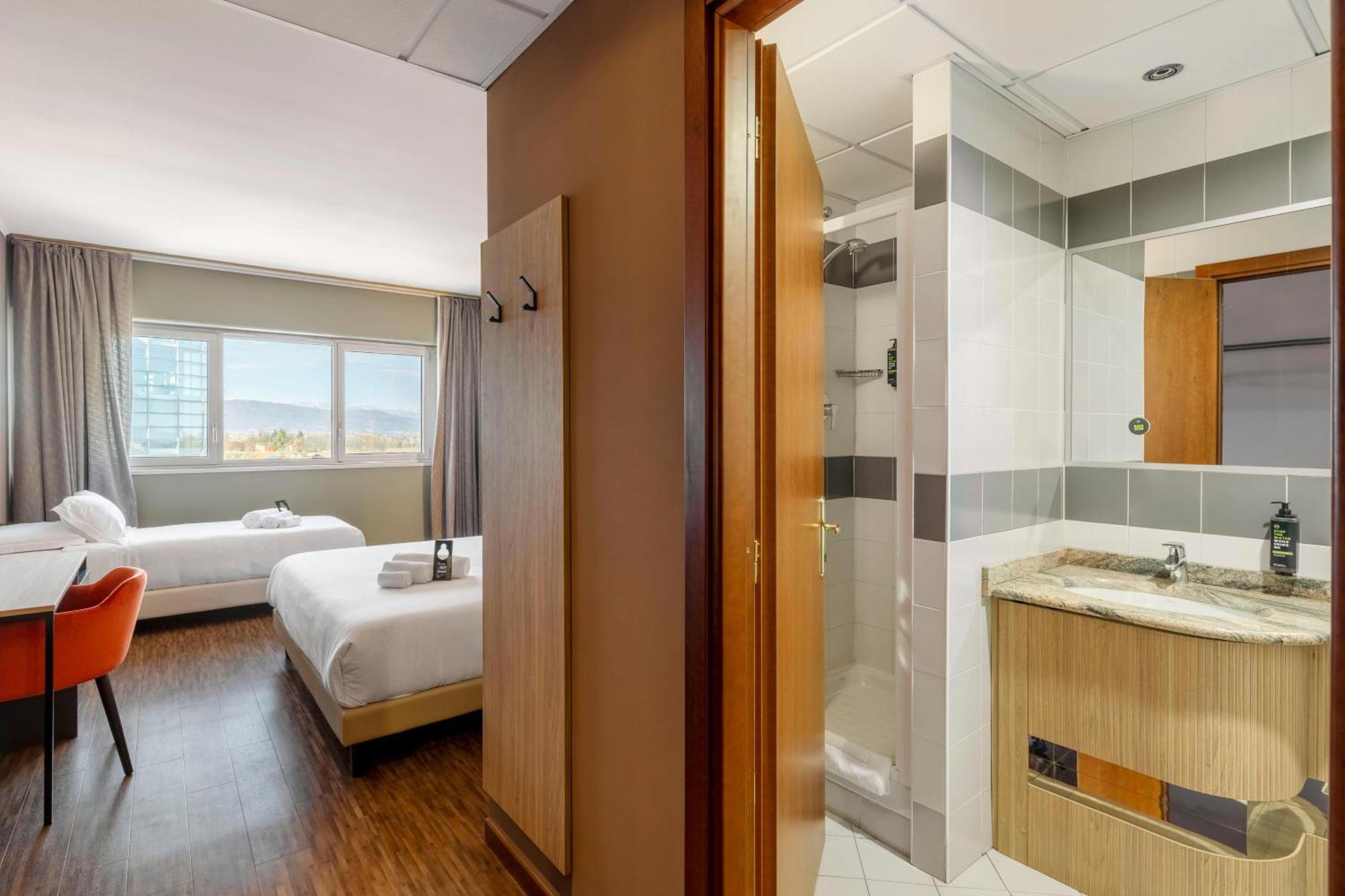 Cristal Hotel Cuneo Buitenkant foto