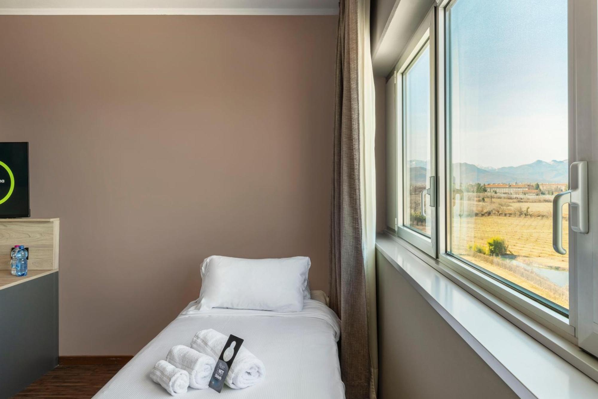 Cristal Hotel Cuneo Buitenkant foto