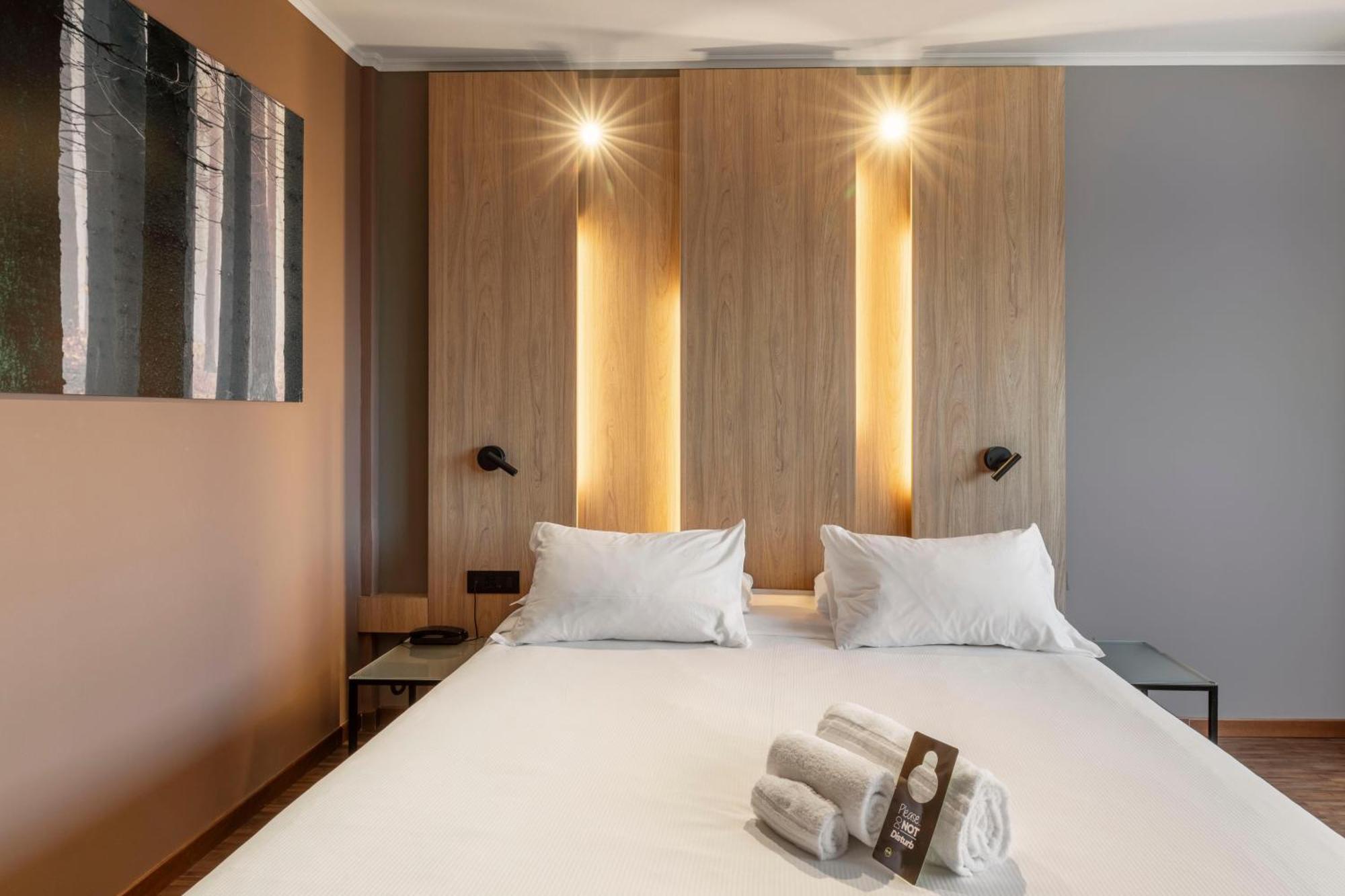 Cristal Hotel Cuneo Buitenkant foto