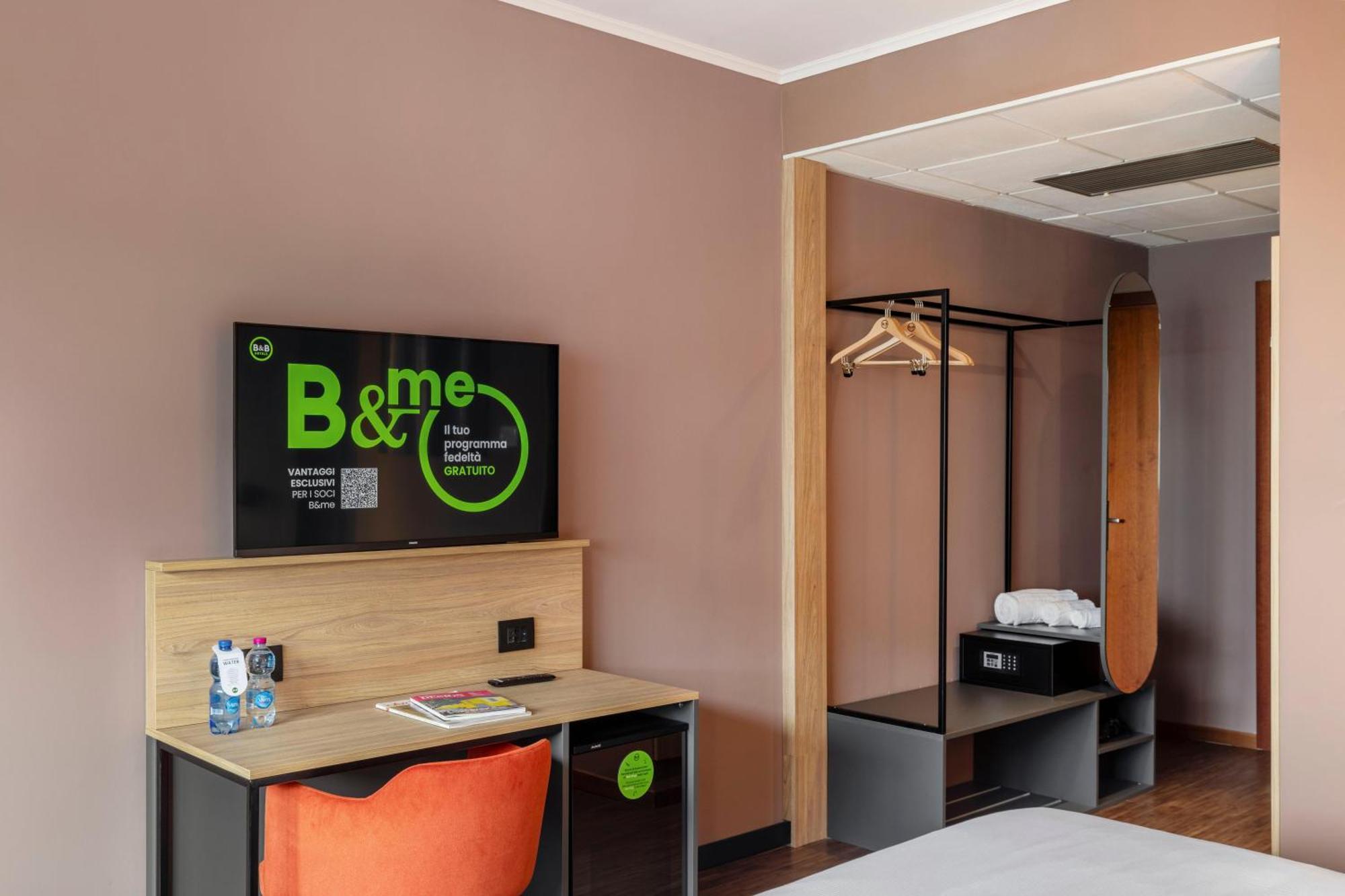 Cristal Hotel Cuneo Buitenkant foto